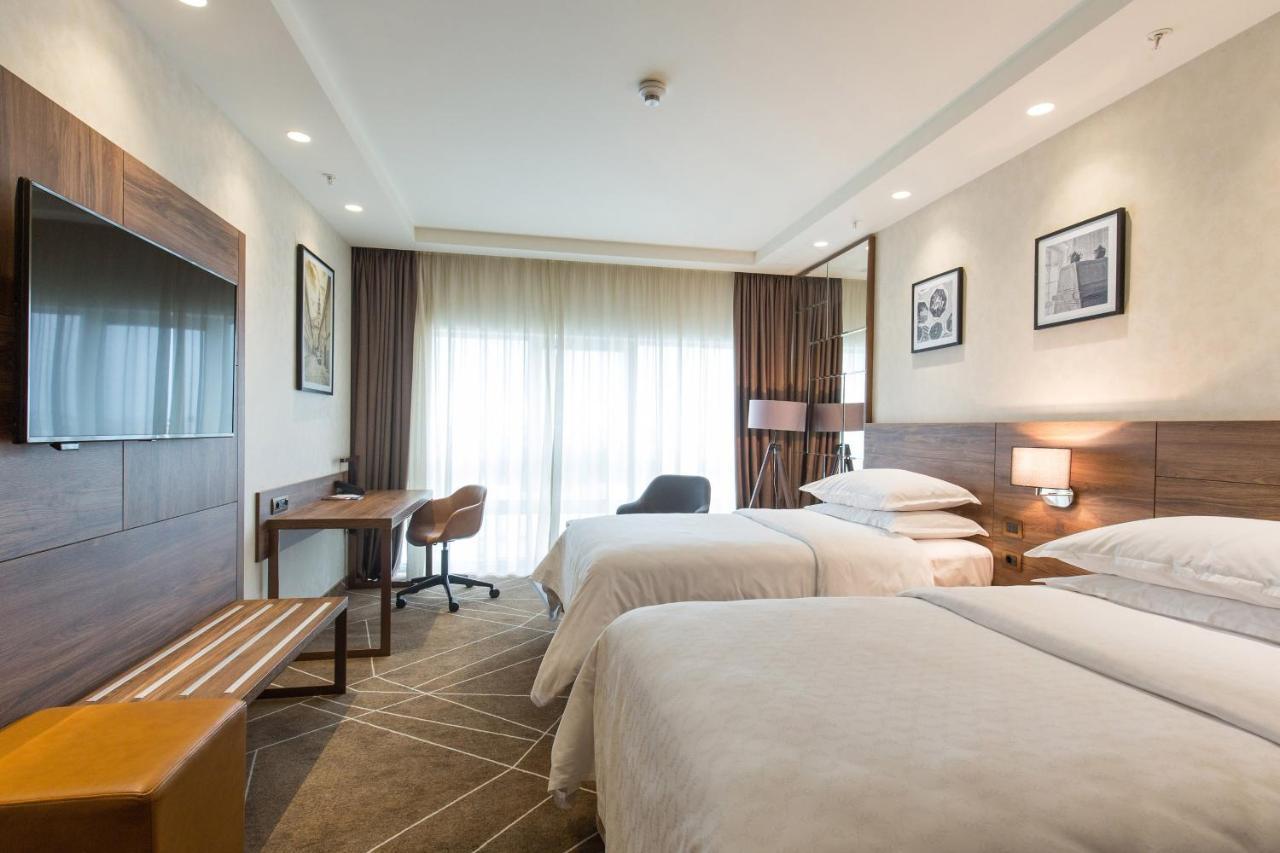 เชอราตัน โนวี ซัด Hotel โนวีซาด ภายนอก รูปภาพ